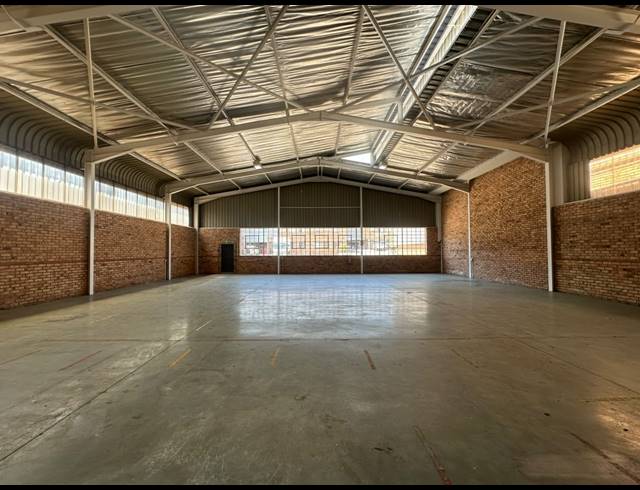450M² WAREHOUSE TO LET IN HALFWAY HOUSE